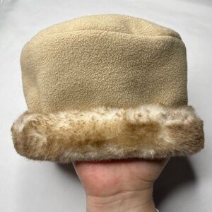 Stylish Winter Hat for Baby Infant Toddler Girls Fur, Silk Interior, Warm